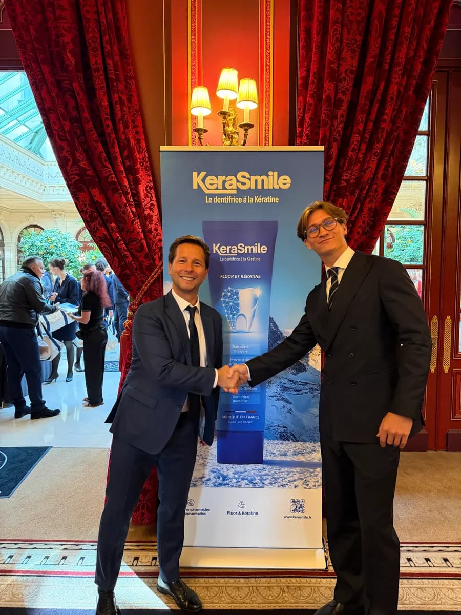 Signature de la collaboration entre ForgeOne et KeraSmile
